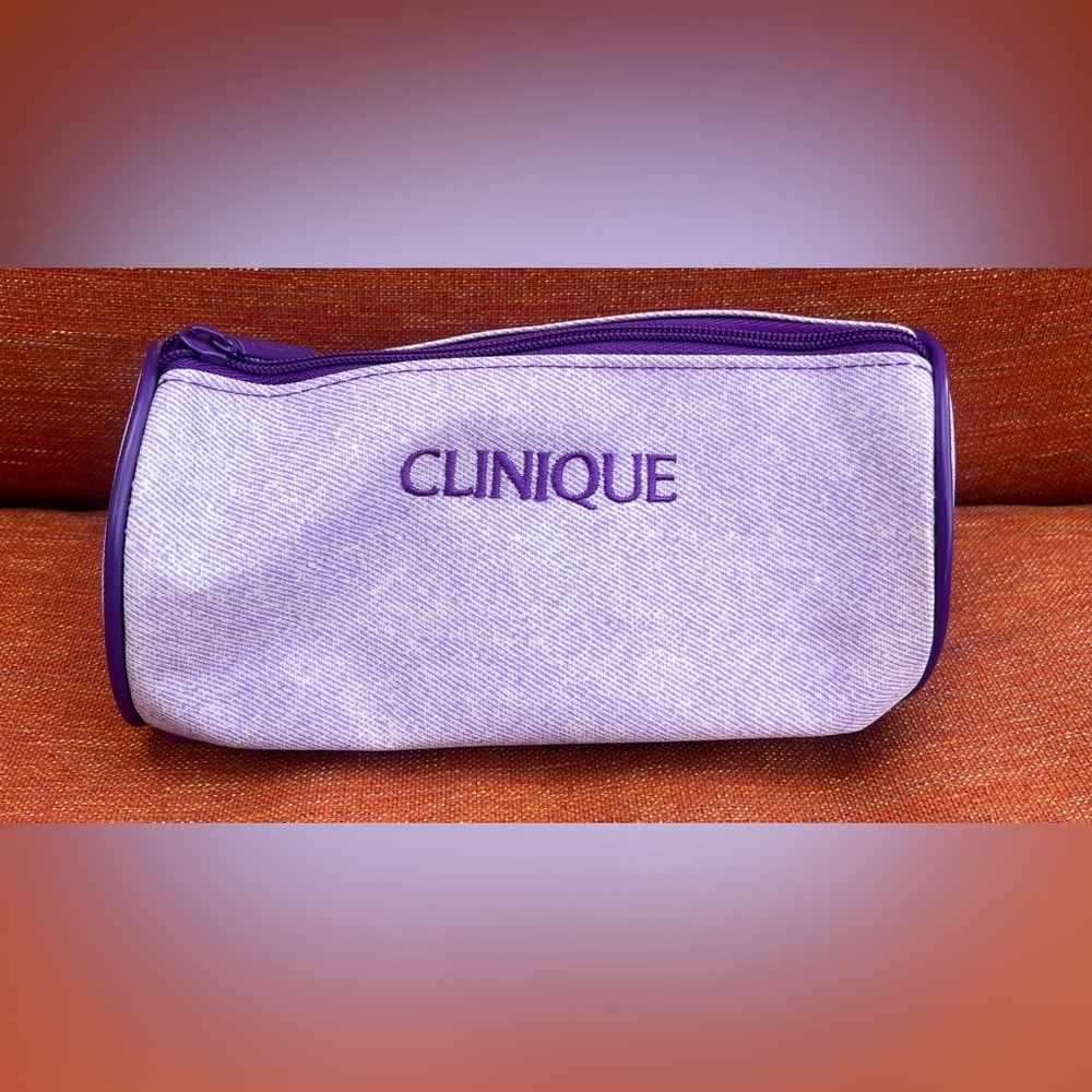 Clinique Makeup Bag (purple)
